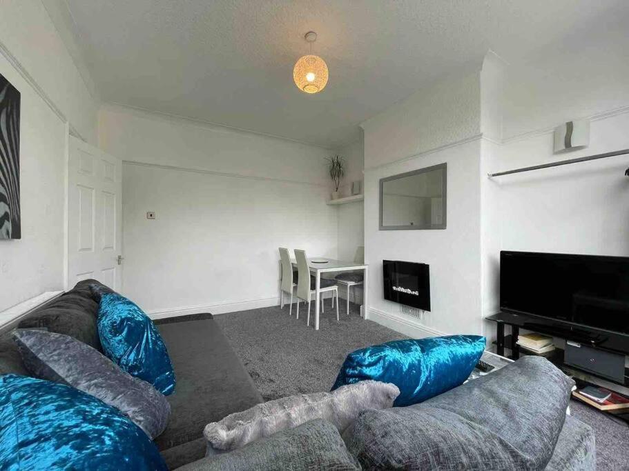 2 Bed Sleeps 6 Beach Retreat St Annes On Sea Villa Lytham St Annes Buitenkant foto