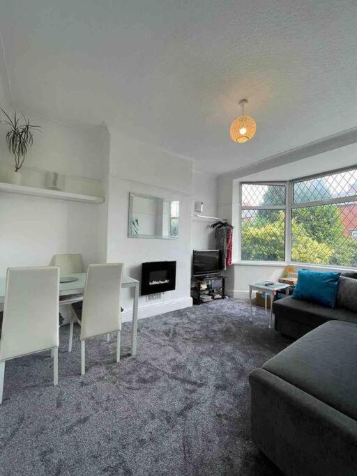 2 Bed Sleeps 6 Beach Retreat St Annes On Sea Villa Lytham St Annes Buitenkant foto