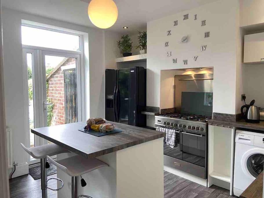 2 Bed Sleeps 6 Beach Retreat St Annes On Sea Villa Lytham St Annes Buitenkant foto
