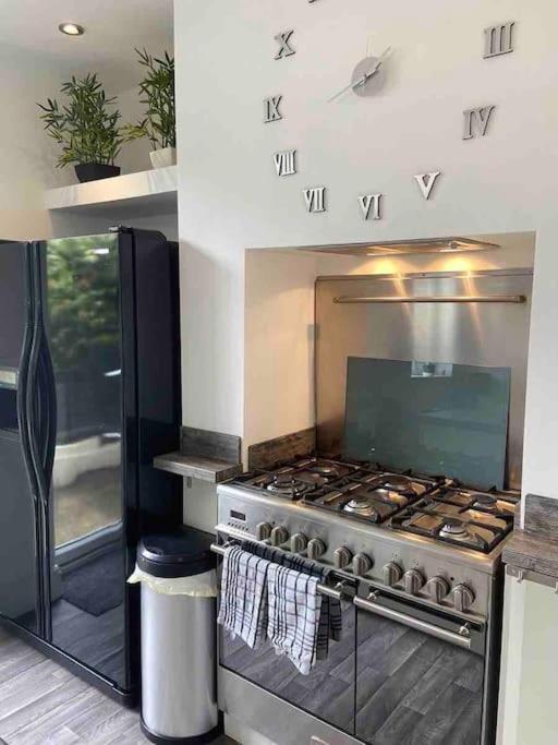 2 Bed Sleeps 6 Beach Retreat St Annes On Sea Villa Lytham St Annes Buitenkant foto